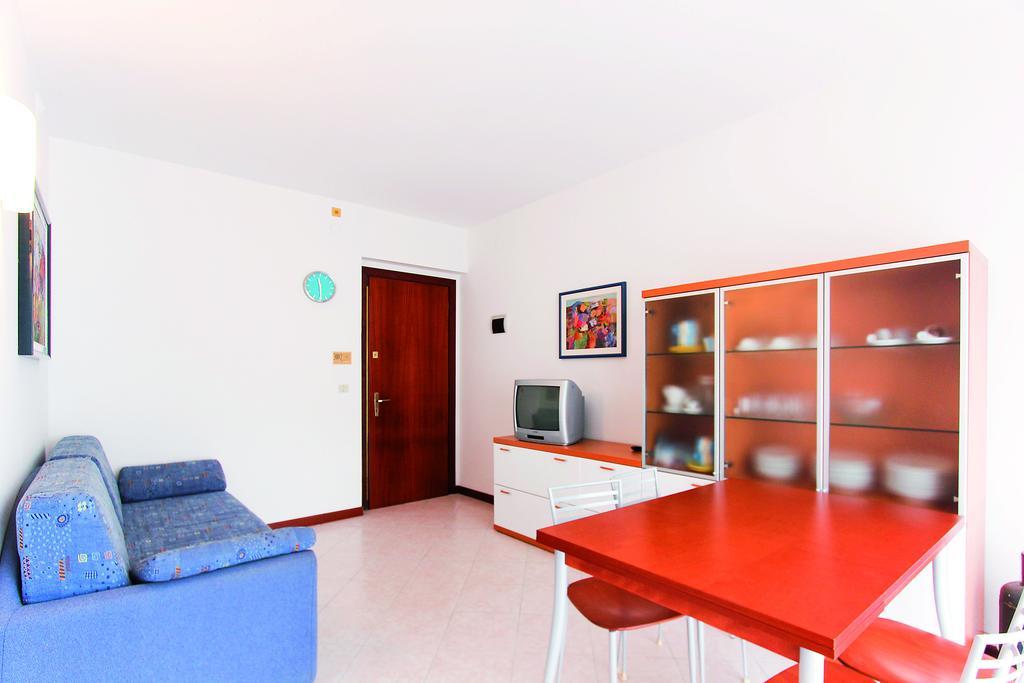 Residenza Ibsen Apartment Lignano Sabbiadoro Phòng bức ảnh