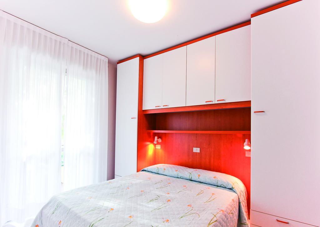 Residenza Ibsen Apartment Lignano Sabbiadoro Phòng bức ảnh